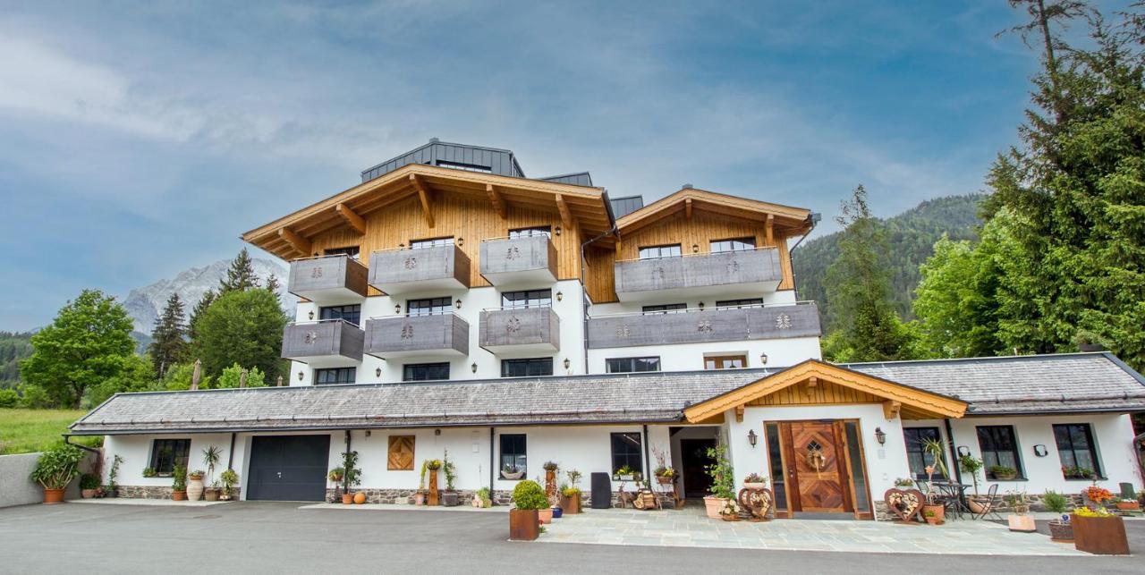 Pension Tannenhof Leogang Exterior photo